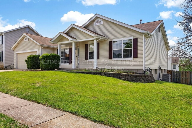 Photo - 166 Royallprairie Ln