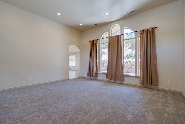 Photo - 3 Bedroom Plus Office in The Knolls at Little Valley