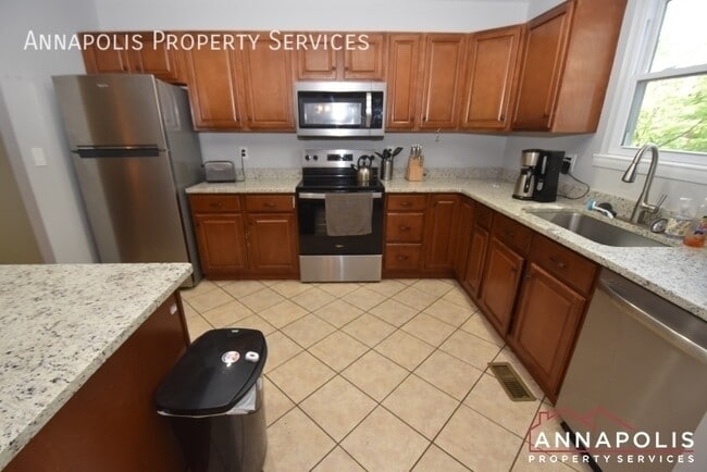 Photo - 1119 Crestview Dr