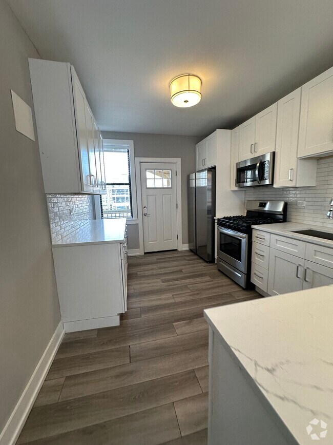 Building Photo - 3943 N Janssen Ave Unit 2BD Rental