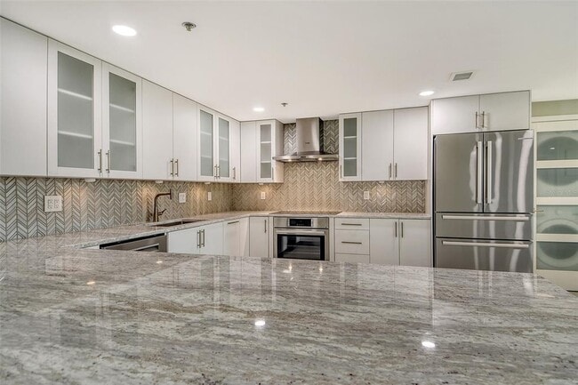 Photo - 1255 N Gulfstream Ave Unidad 702