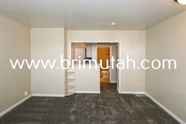 Photo - 1261-1267-1267 Alameda Ave