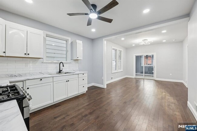 Photo - 66 Hoover Ave