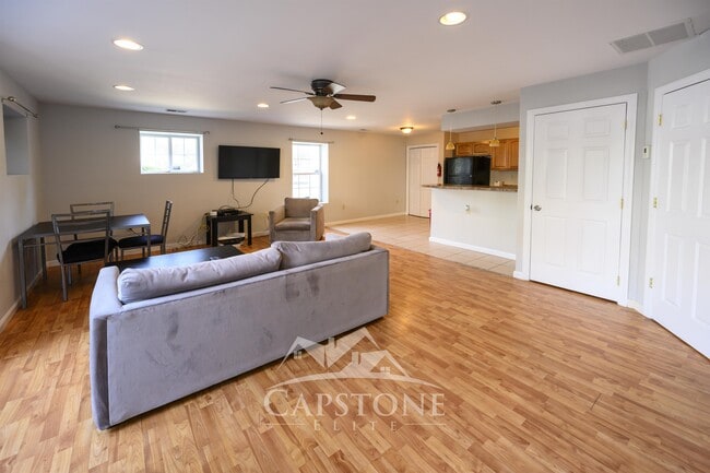 Photo - 3 Ashby Ln