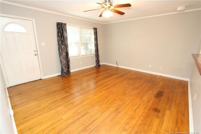 Photo - 819 James St House