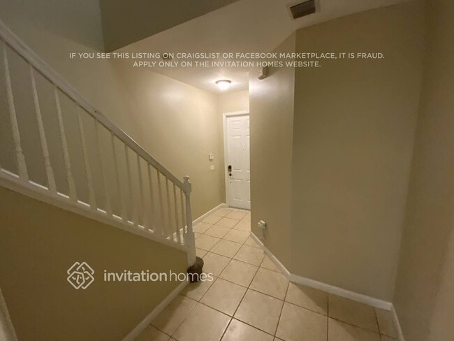 Photo - 102 W Prive Cir