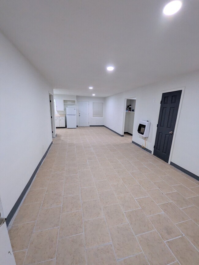 1726 E Dartmouth St Unidad A