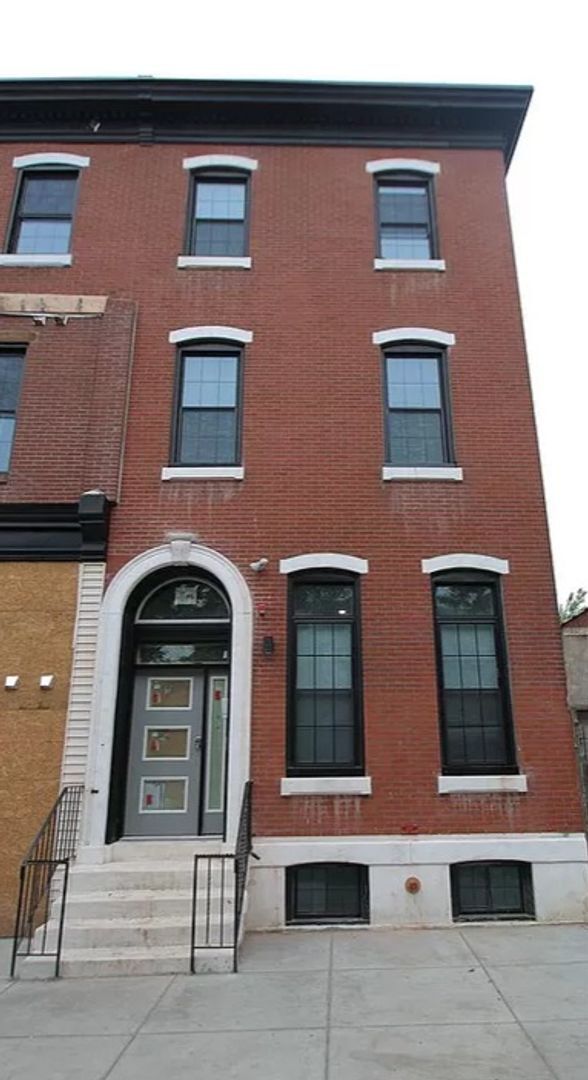 Photo - 2002 Cecil B. Moore Ave Unidad 2