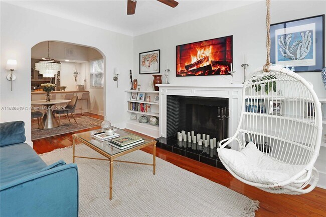 Photo - 1648 Adams St