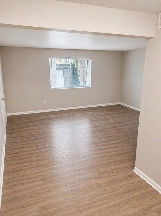 Welcome to Richmond Hills Apartments, where spacious living meets modern comfort. Enjoy abundant natural light, sleek flooring, and open layouts perfect for your lifestyle. Don't miss your chance to call this home—schedule a tour today!