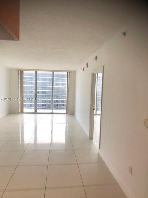 Photo - 1750 N Bayshore Dr Unit 5105