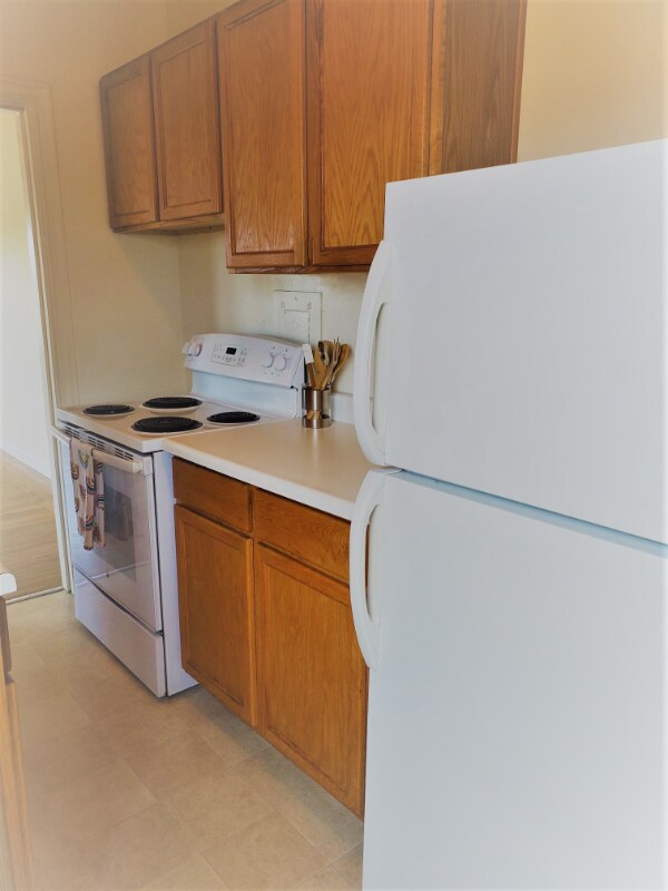 365 Hanover Ave Apartment Unit 202 Oakland, CA