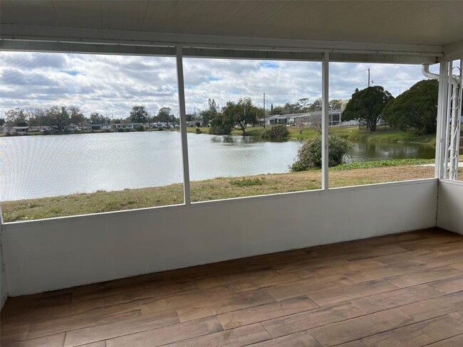 Photo - 5046 Victoria Ln