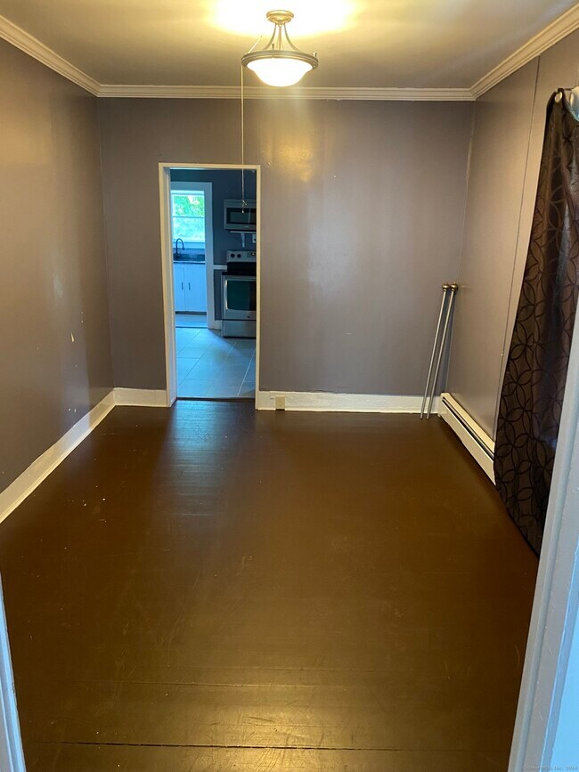 Photo - 104 Spring St