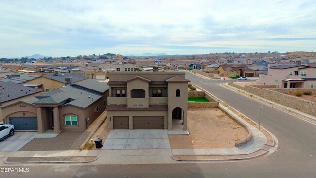 Building Photo - 122 Esther Trl