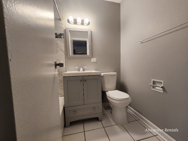 Photo - 3333 Commercial Ave