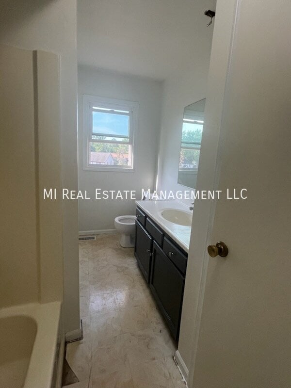 Photo - 4884 Stauffer Ave SE