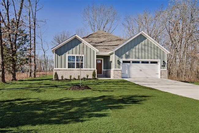 Building Photo - 6 Tarland Ln