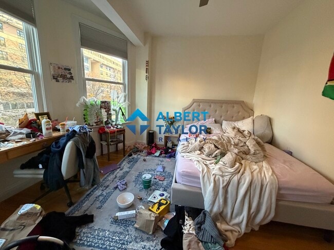 Photo - 1029 Tremont St Unit 2