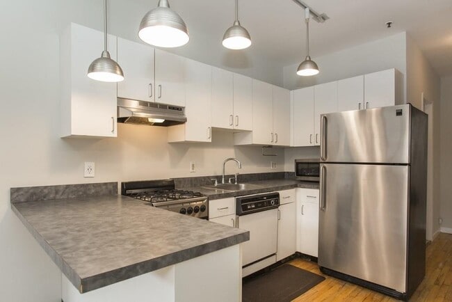 Photo - 509 Monroe St