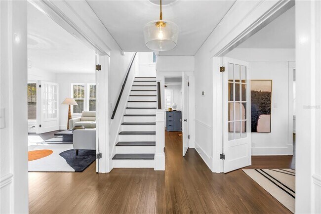 Photo - 2320 5th St N