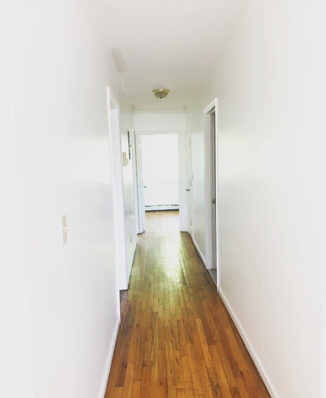 Photo - 4334 Baychester Ave