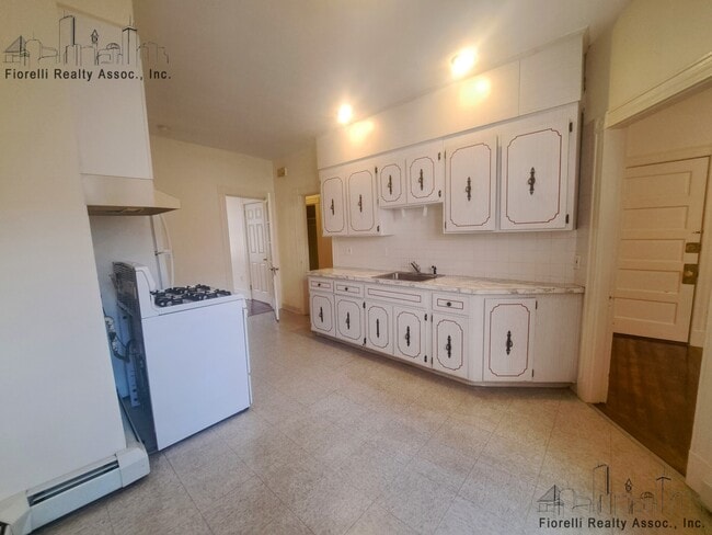 344 Hanover St Unit 7