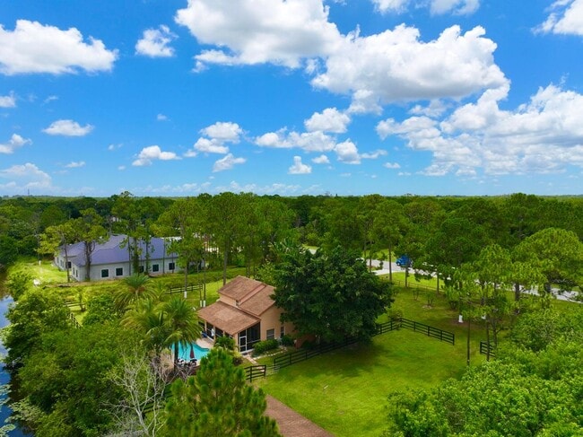 Photo - 14765 Northlake Blvd