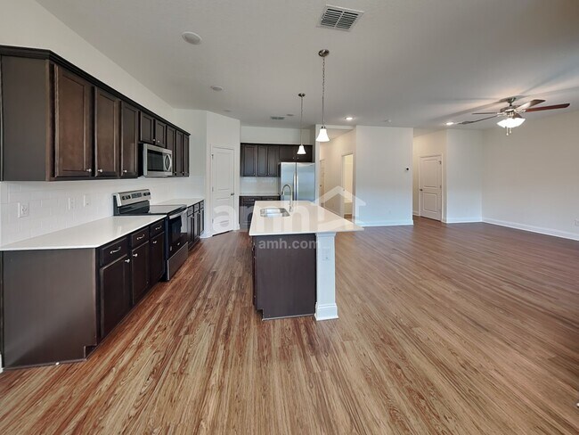 Photo - 4455 Reisswood Loop