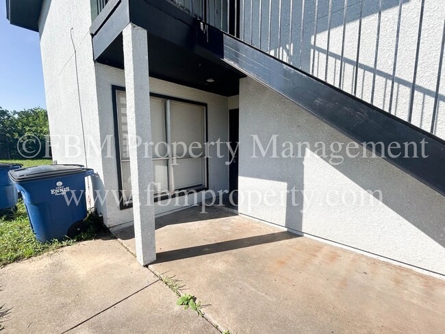 Building Photo - 1401 Old Bardwell Rd Unit A