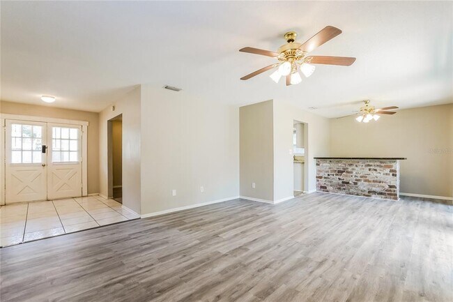 Photo - 1005 Park Dr