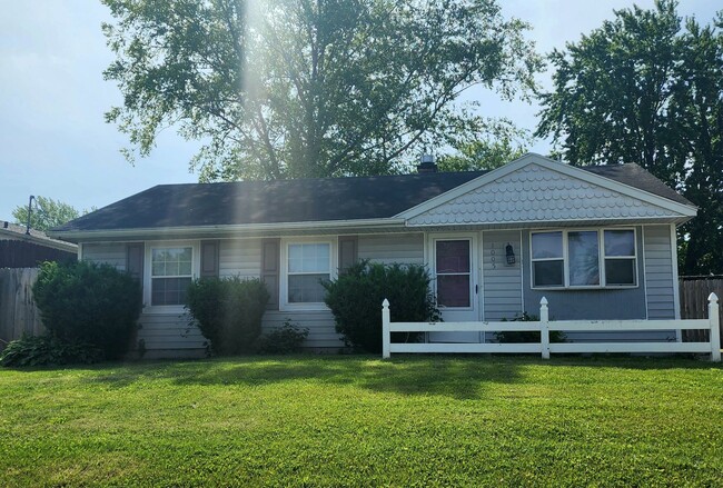 3 BR - 1BTH Single Family Home! - 3 BR - 1BTH Single Family Home!