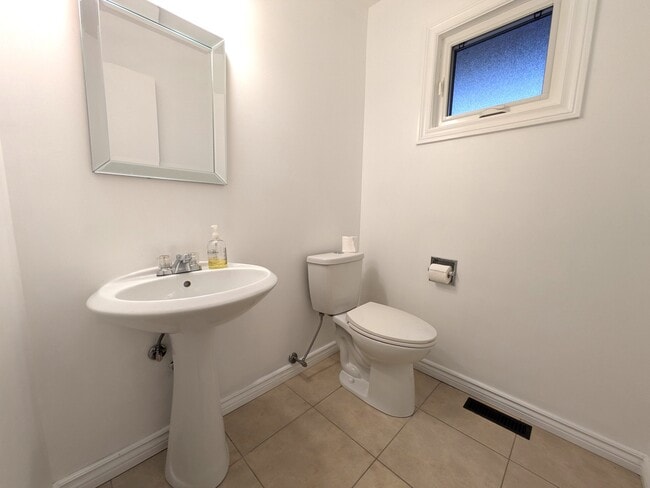 Photo - A-31 Bingham Street