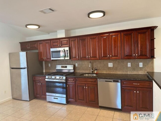 Photo - 2024 Grand Ave