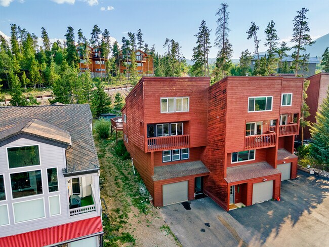 Photo - 3906 Silverheels Dr