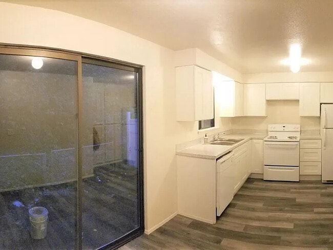 Photo - 15416 74th Ave E