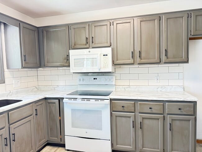 Photo - 1127 Sausalito Dr Unit Waunakee 3 bedroom duplex