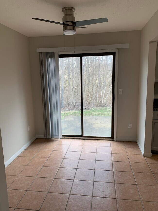 Eat in kitchen - 726 Ohio Pike