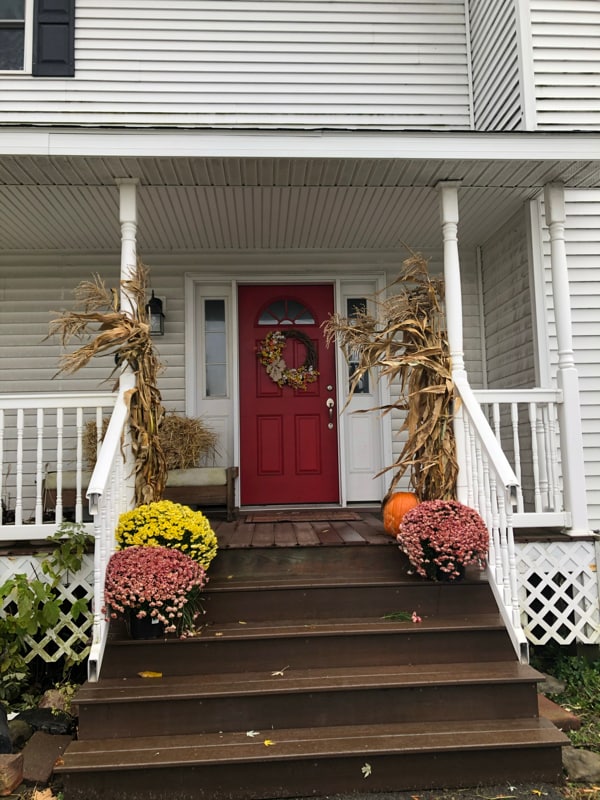 Photo - 687 Western Turnpike