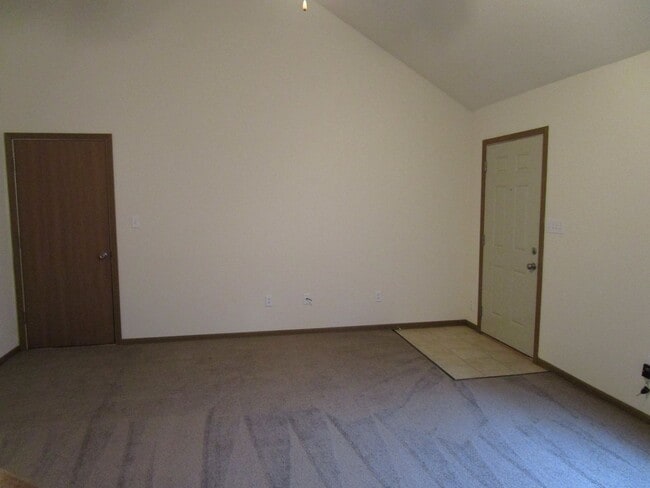 Photo - 501-503 Glenstone Dr. Unit 501 Glenstone Dr.