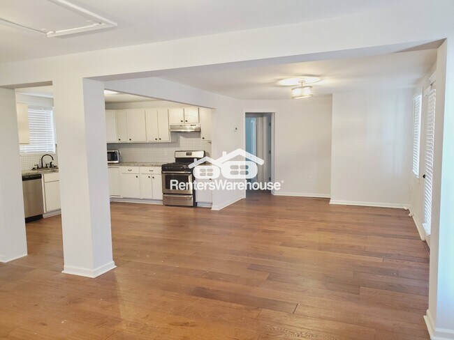 Photo - 1290 Chapel Dr