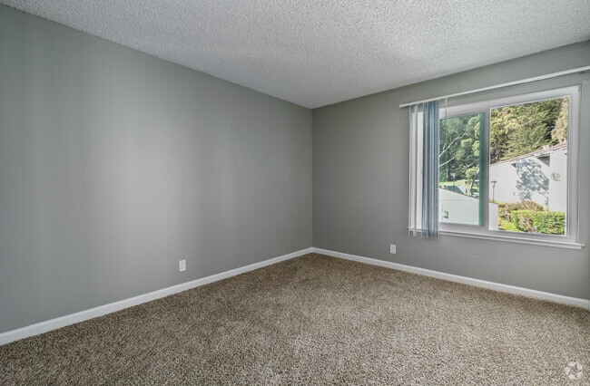 1BR, 1BA - 712SF - Bedroom