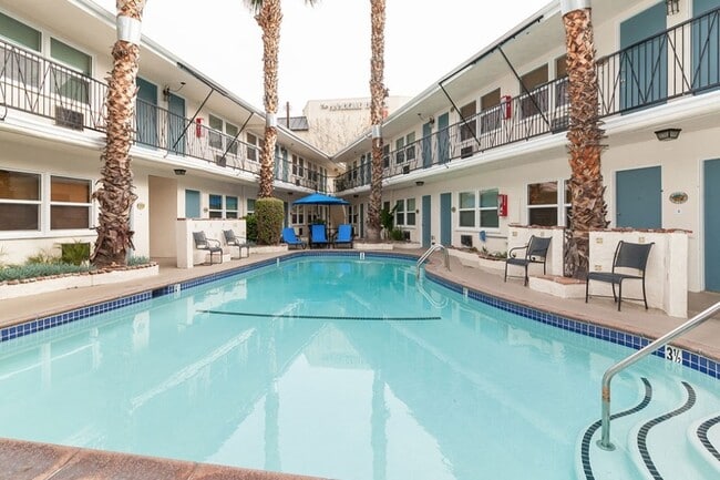 Building Photo - 2021 W Olive Ave