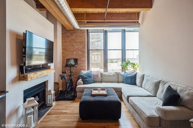 Photo - 728 W Jackson Blvd