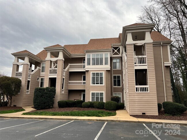 Photo - 726 Southwest Dr