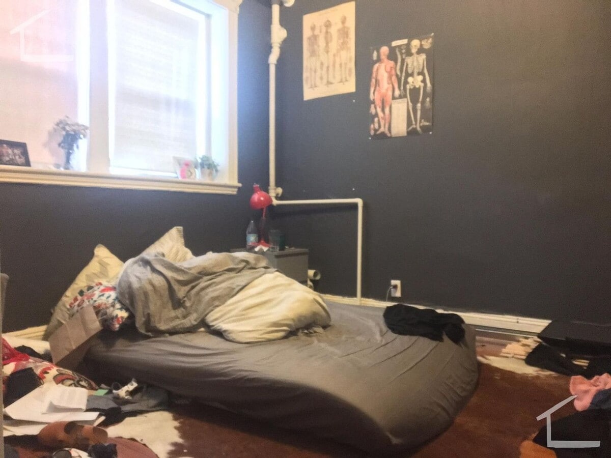 Brighton Studio close to T available 9/1 - Brighton Studio close to T available 9/1