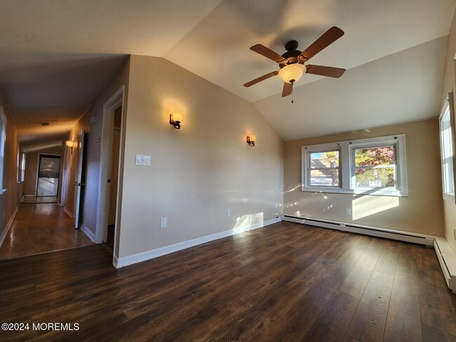 Photo - 43 Shoreland Terrace