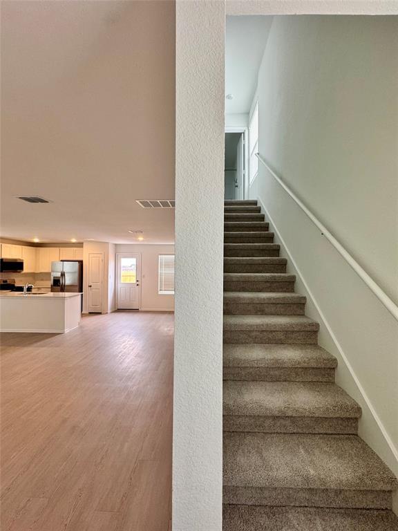 Photo - 554 Sormonne Lp