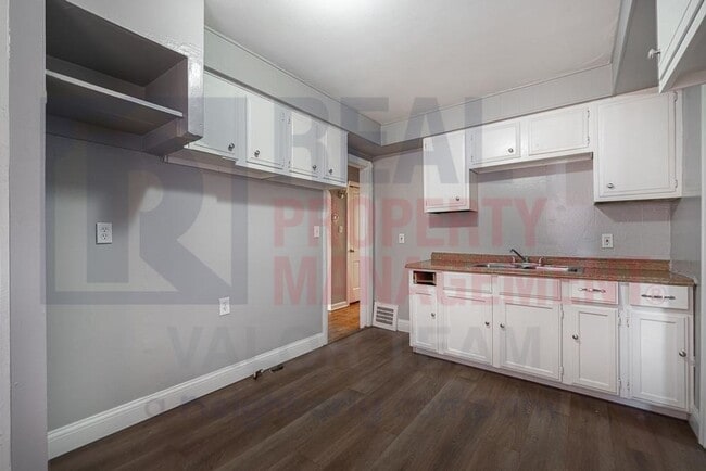 Photo - Cozy 3 Bed 1 Bath Single Family Home