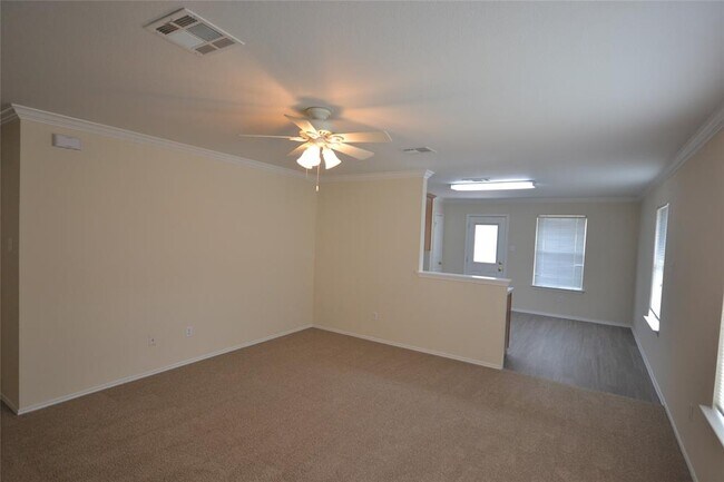 Photo - 411 Golden Gate Dr